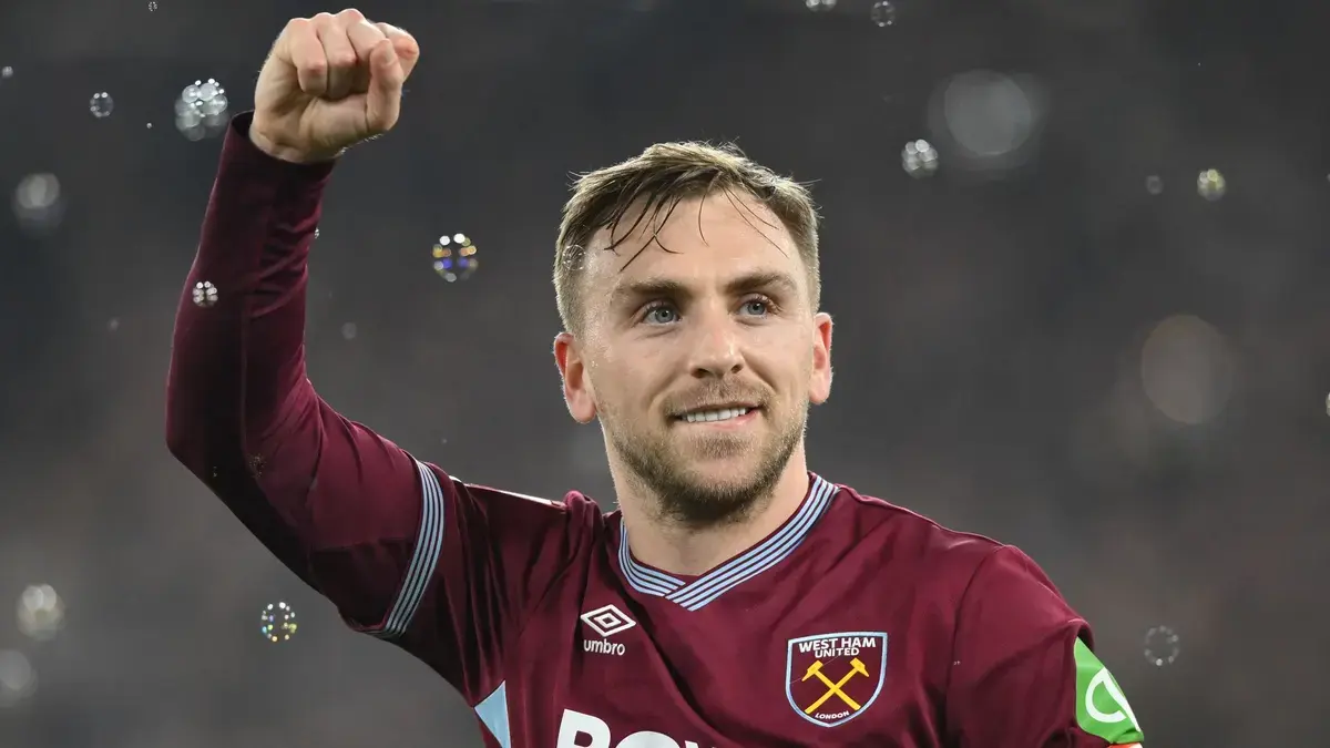 Bowen Pledges Loyalty to West Ham Following Relegation