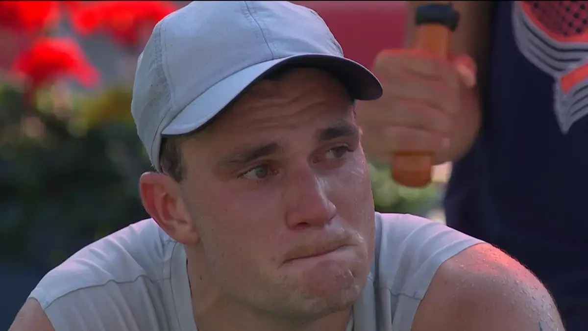 British Tennis Player Jack Draper Suffers Emotional Loss and Apparent Injury in Montreal