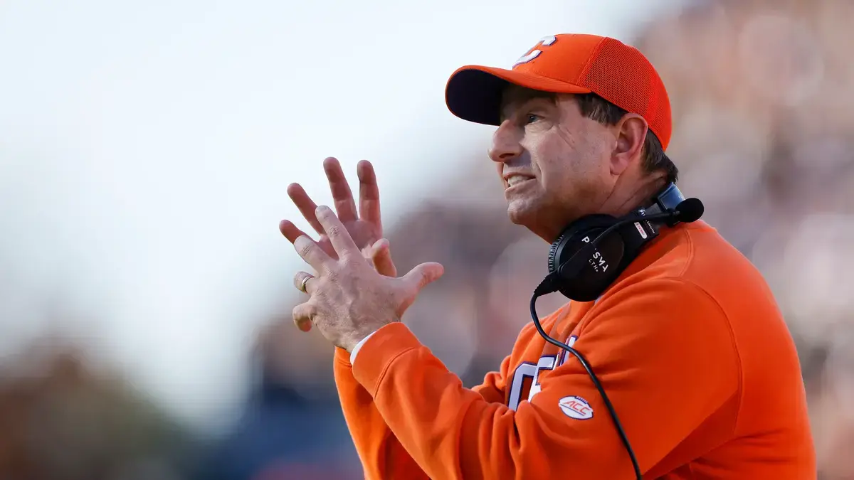 College Football's Future: Teams on the Brink of Greatness or Decline