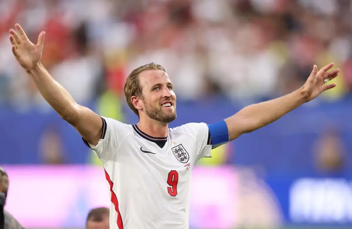 England Faces Argentina in World Cup Showdown