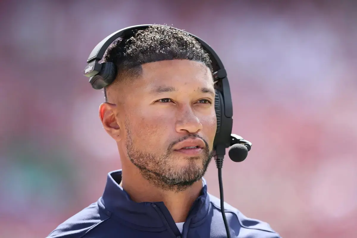 Former Player Returns to Notre Dame Broadcast Booth