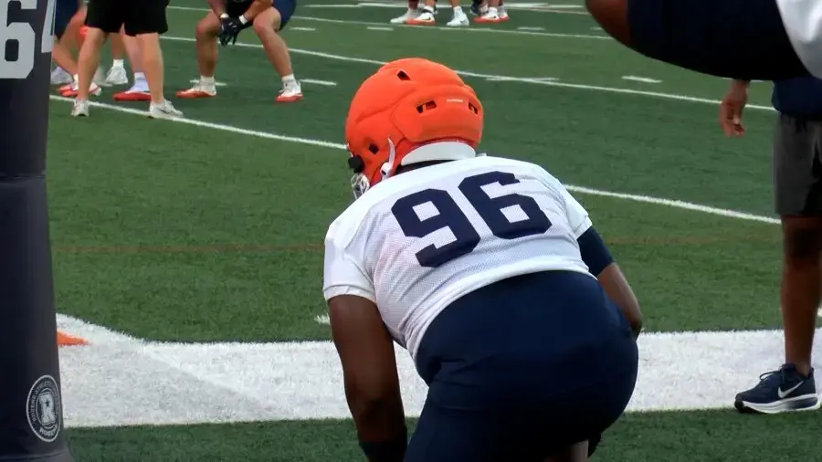 Illinois Defensive Line Sees New Talent Emerge