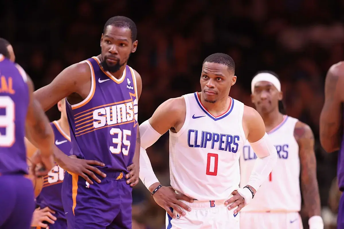 Kevin Durant fights back tears discussing Russell Westbrook's career winding down