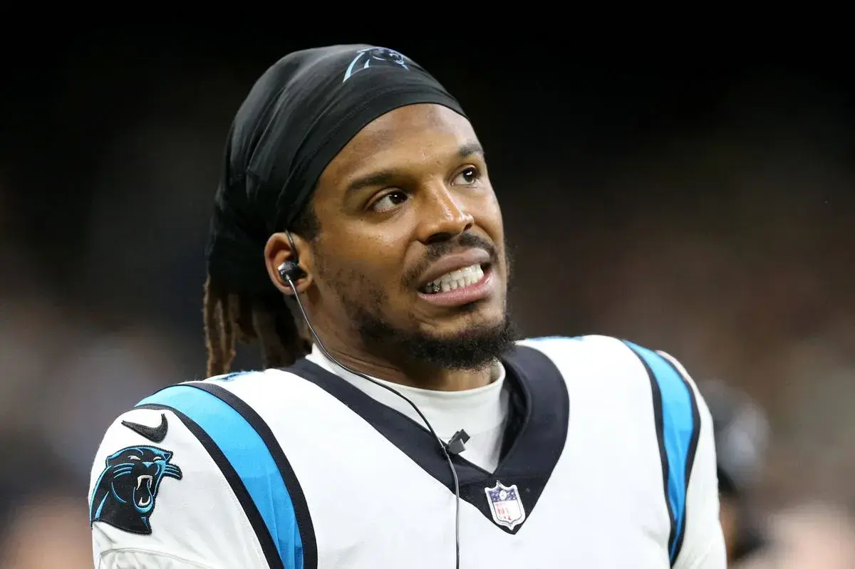 Kuechly's Hall of Fame Speech Omits Former Teammate Newton