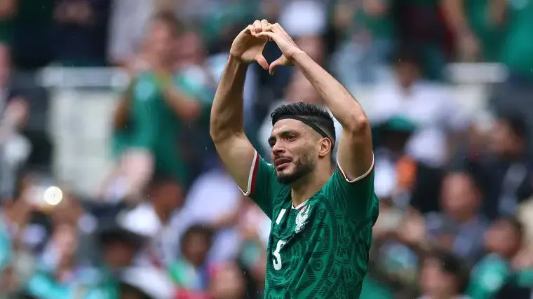 Raul Jimenez Wears Special Headband During World Cup After Life-Threatening Injury