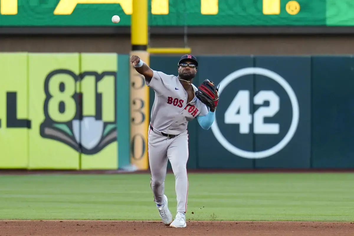 Red Sox Secure Extra-Innings Win with Monasterio's Decisive Hit