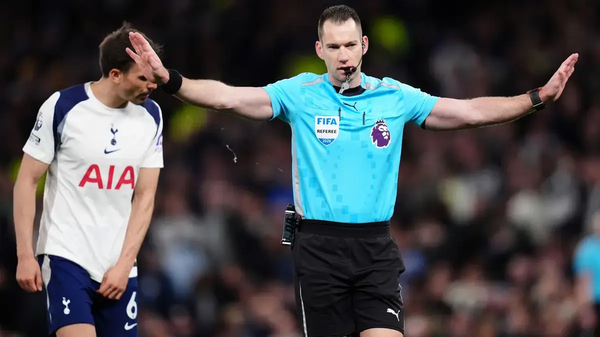 Referee Under Fire After Controversial Penalty Decision in Tottenham vs. Leeds Match