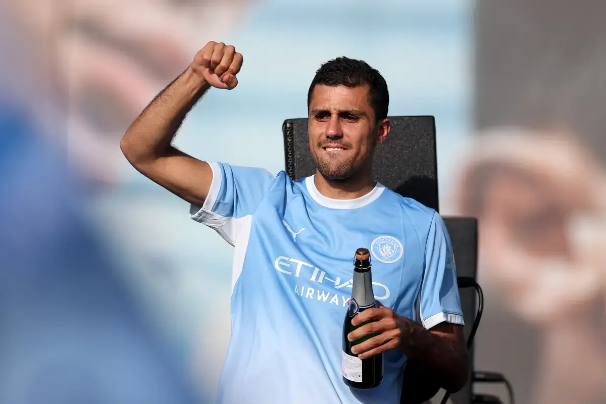 Rodri Hernández's Transfer to Barcelona Shakes Up Summer Market