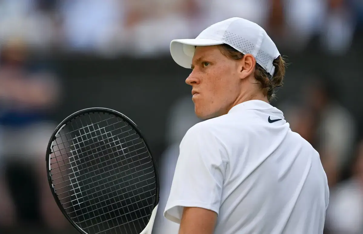 Sinner's Respectful Gesture Towards Djokovic After Wimbledon Semifinal