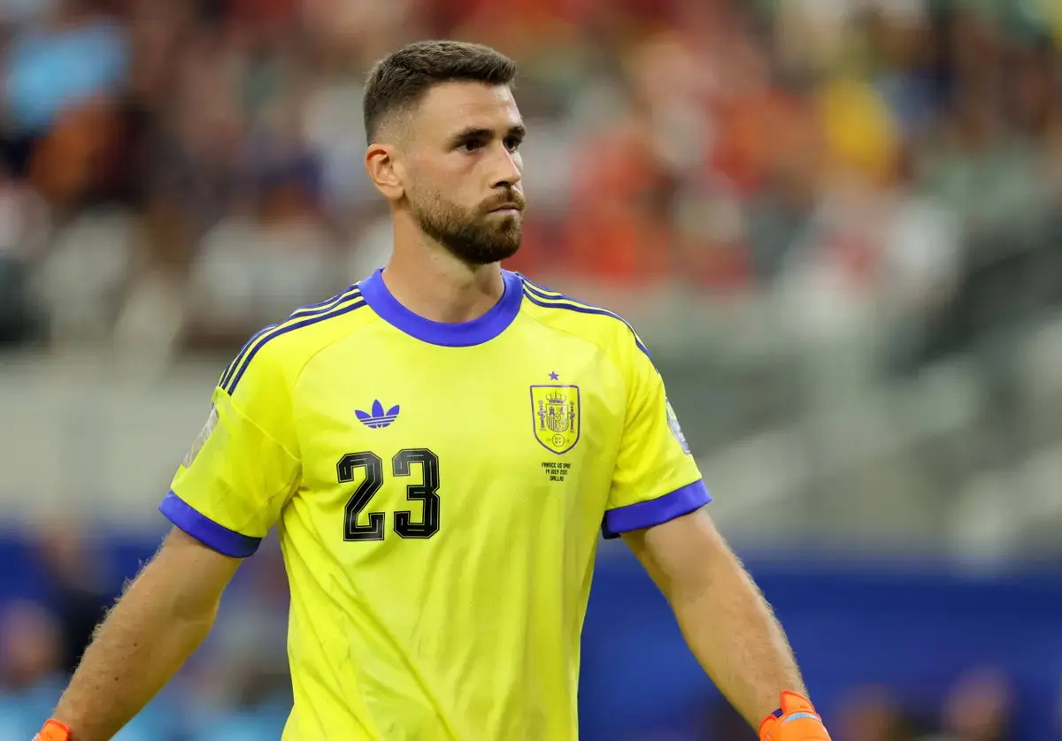 Spanish Goalkeeper Unai Simon's Background Explored Amidst World Cup Buzz