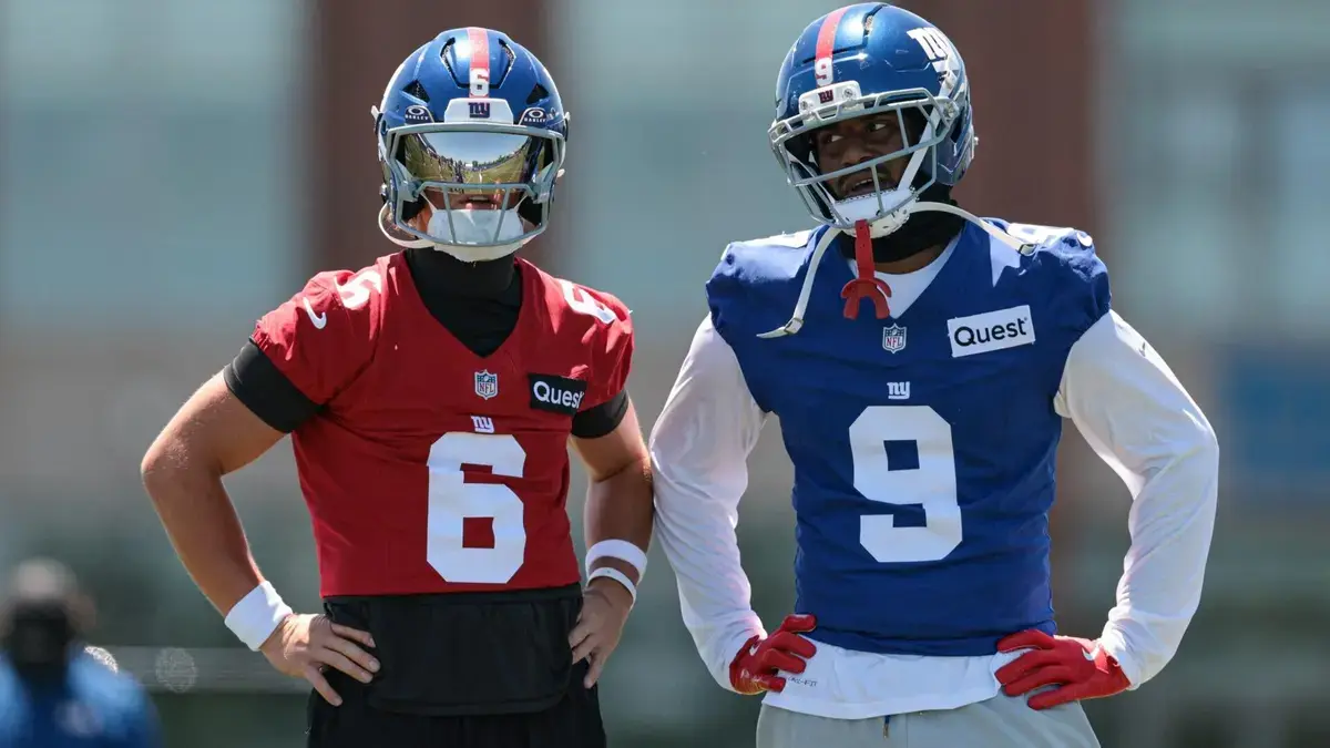 SportsLine unveils 2026 fantasy football sleepers after flawless prediction of De'Von Achane