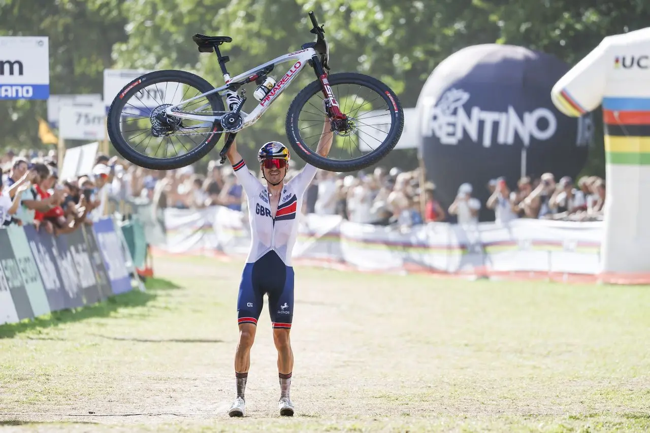 Tom Pidcock Claims Second World Championship Title in Val di Sole