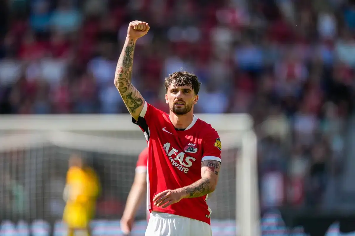 West Ham Close In on Potential Record Transfer for Irish Forward Troy Parrott