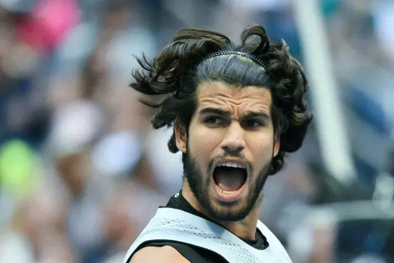 Alcaraz Powers Past Paul Into US Open Quarter-Finals