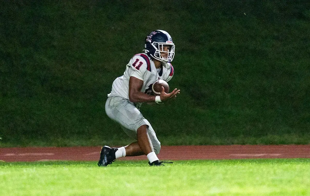 Central Bucks East Patriots Dominate Bensalem Owls in Week 3 Football Showdown