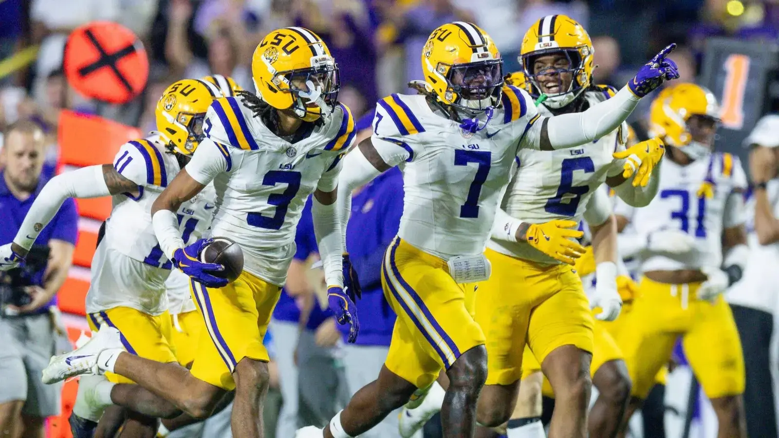 College Football Week 1 Predictions Favor LSU and California