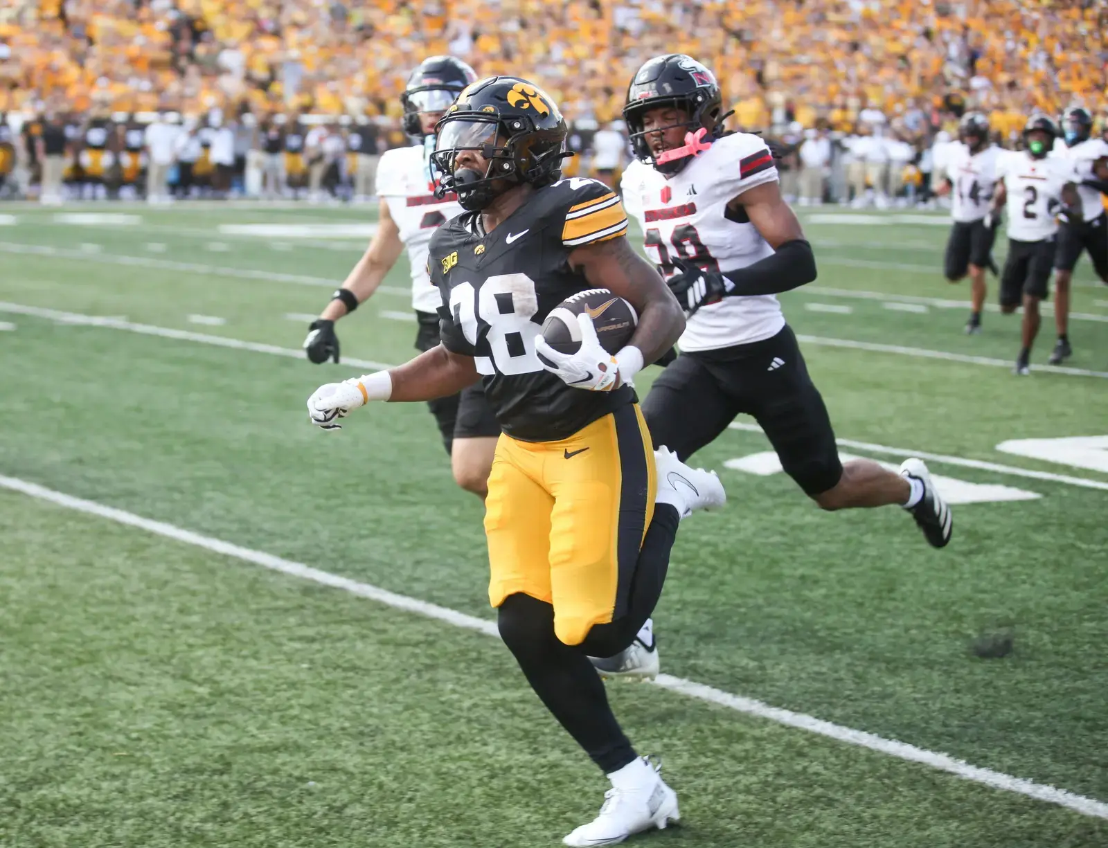 Cy-Hawk Rivalry Set for Ideal Conditions at Kinnick Stadium