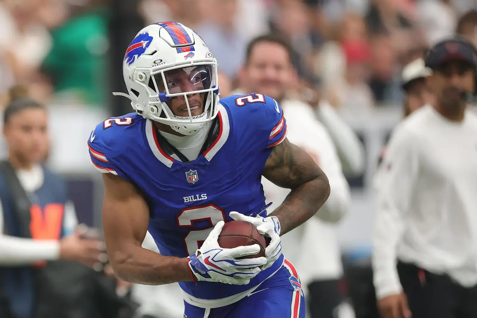 D.J. Moore Suffers Shoulder Injury in Bills-Lions Matchup