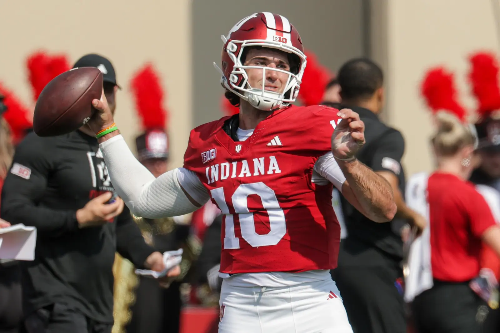 Indiana Hoosiers Shut Out Western Kentucky in Dominant 38-0 Victory