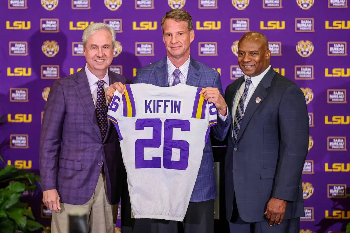 LSU and Clemson headline the biggest college football matchup of opening weekend