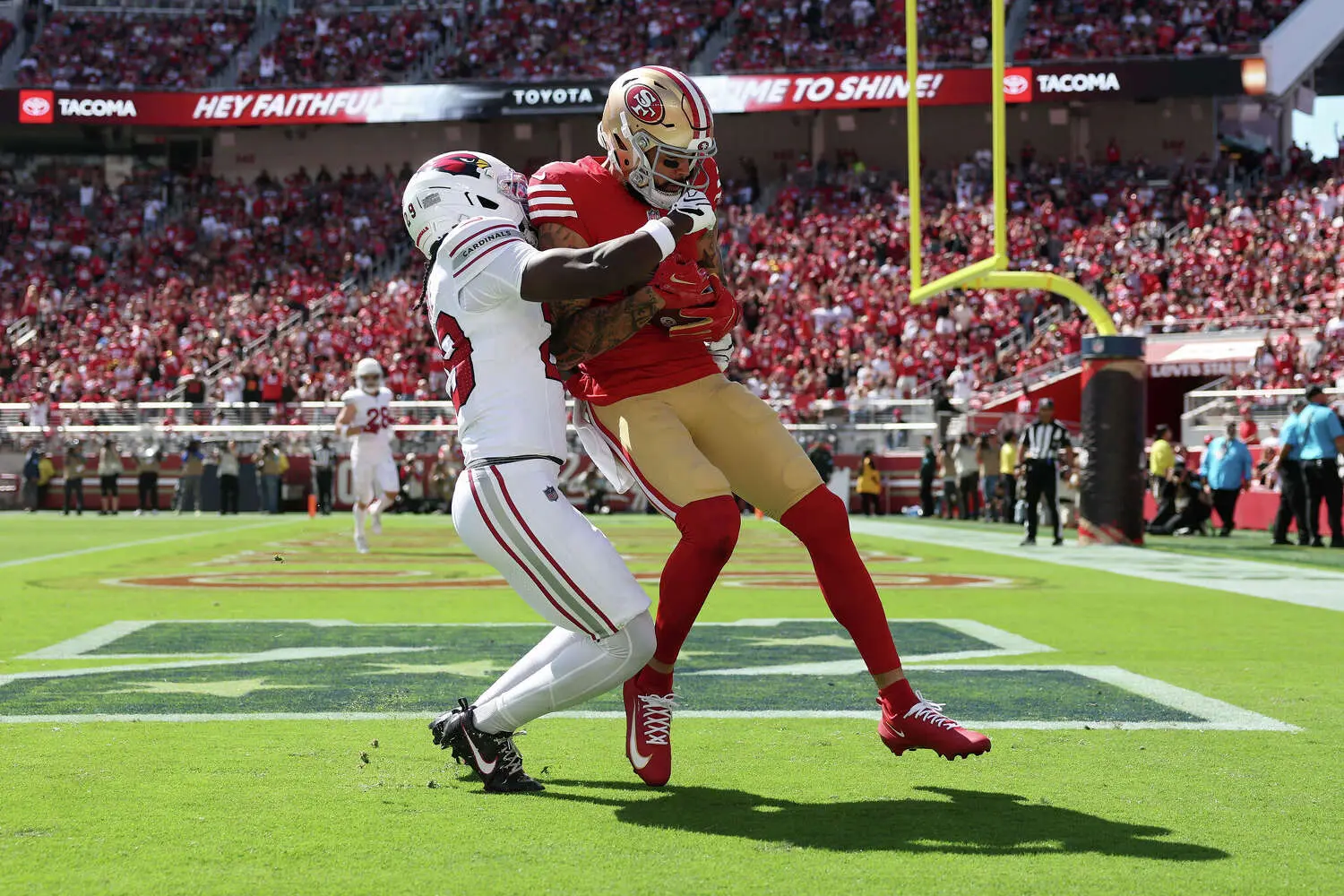 Mike Evans Ruled Out for Remainder of 49ers-Cardinals Game Due to Rib Injury
