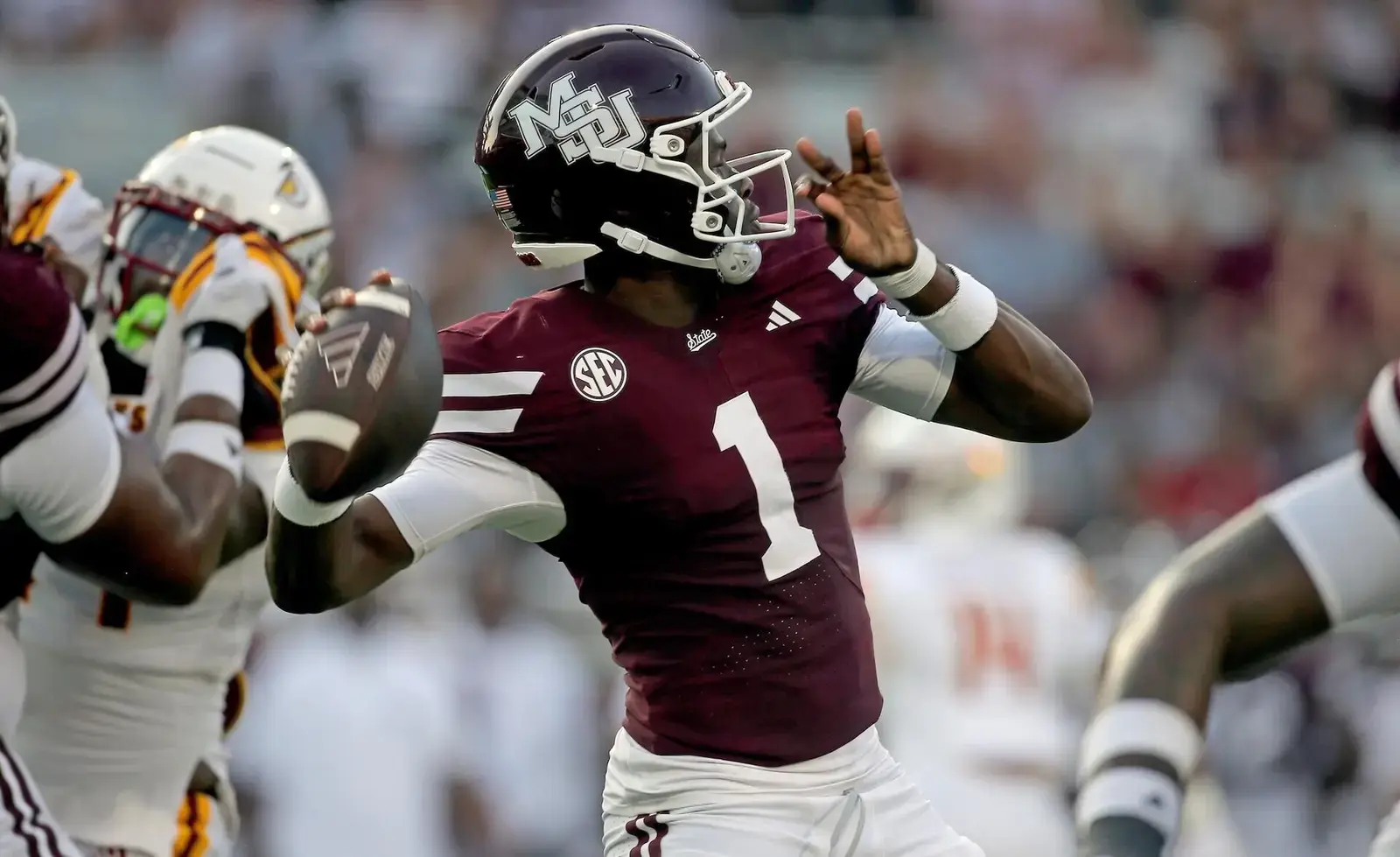 Mississippi State Bulldogs Face Minnesota Golden Gophers in Week 2 Showdown