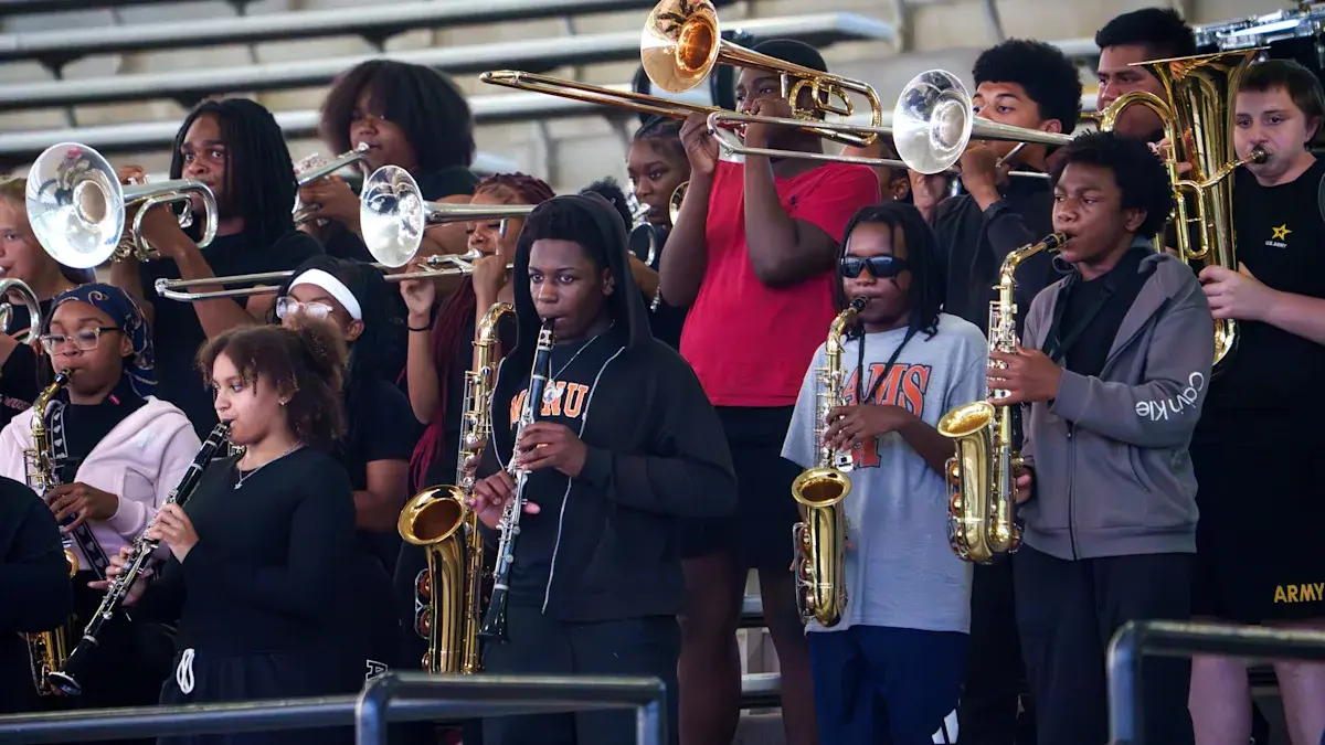 Peoria High Schools Battle It Out in Week 6 Football Showdown