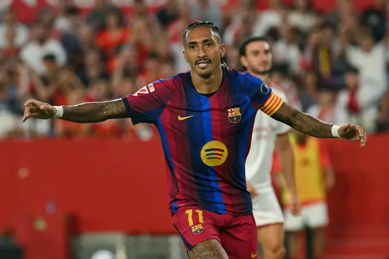 Raphinha Hat-trick Powers Barcelona Past Sevilla to Extend Perfect Start