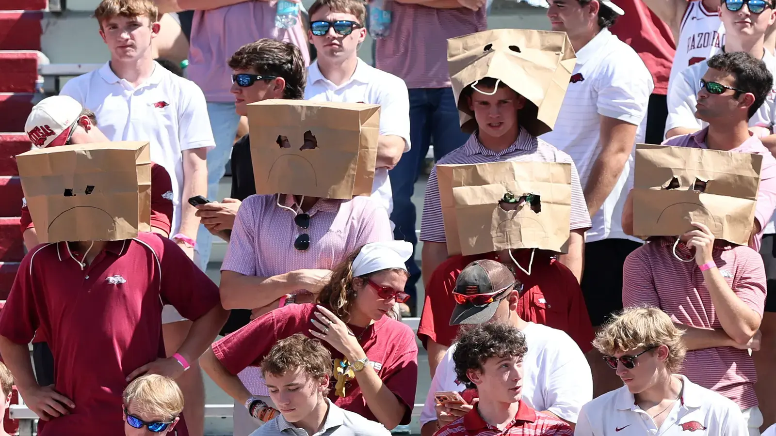Razorbacks Face Turning Point After Georgia Blowout and NIL Woes