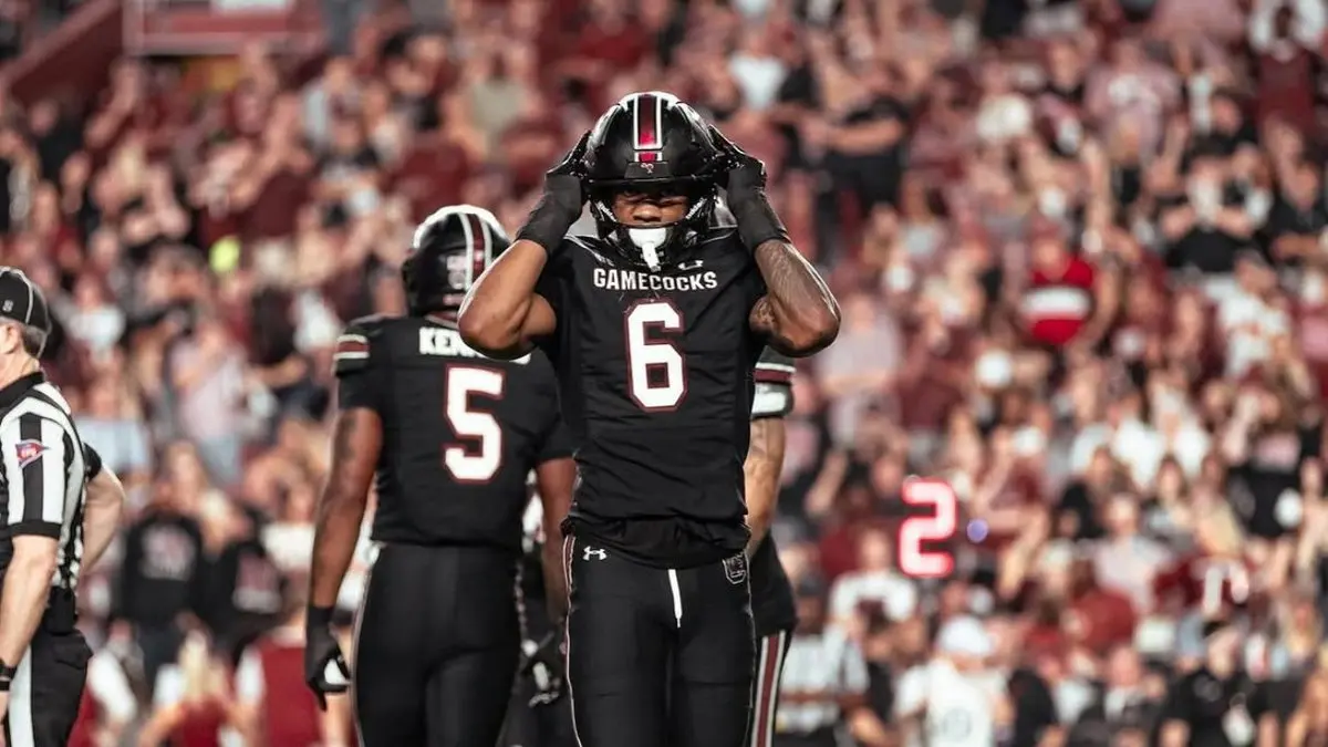 South Carolina Fan Sells Dylan Stewart Jersey for $100 Amid ‘Indefinite’ Suspension