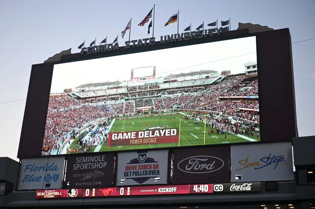 ‘Like Playing a Game in 1990’: SMU and FSU Play Amid Power Outage