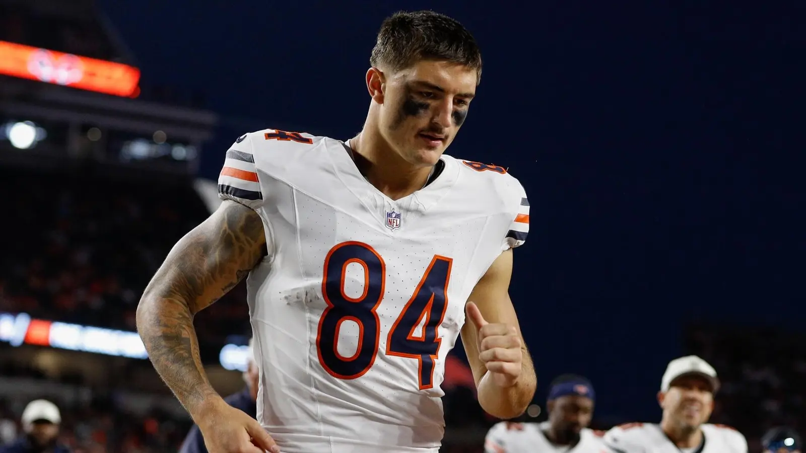 Tight End Strategy Shifts as Fantasy Managers Face Early Season Volatility