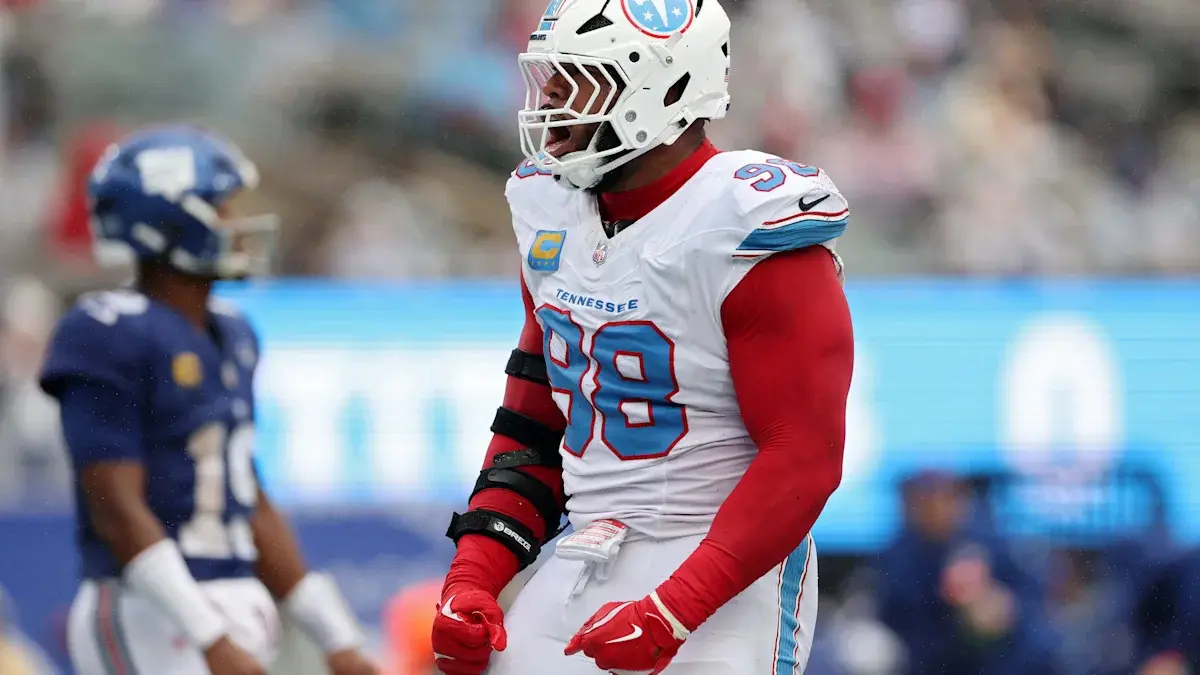 Titans Star Criticizes Giants Running Back Over Helmet Usage