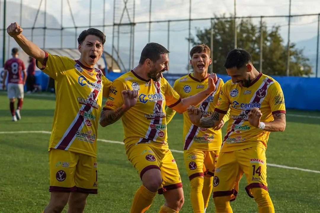 Aston Villa Crush Fenerbahce in Record-Breaking 5‑Goal Victory