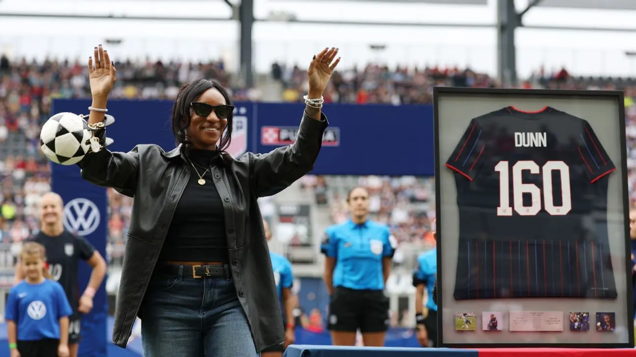 Crystal Dunn Celebrated Ahead of U.S. vs. Spain Match
