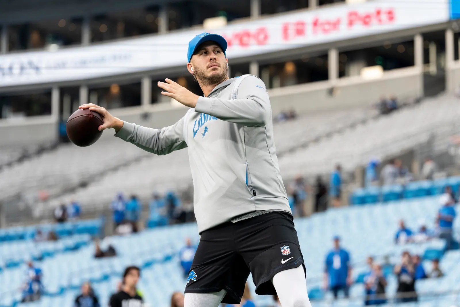 Detroit Lions Face Off Against Carolina Panthers in Charlotte Showdown