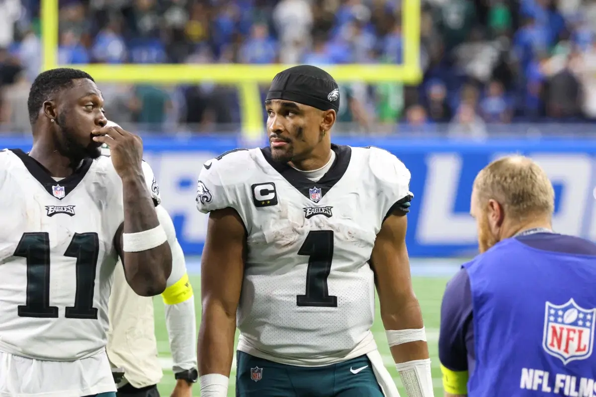 Former NFL Star Predicts Eagles Will Trade Up for Draft Capital After Jalen Hurts Injury