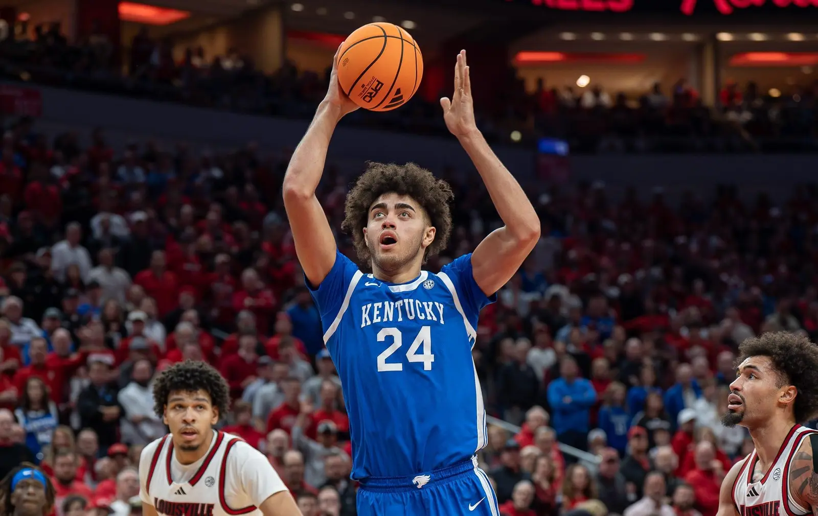 Kentucky Basketball Hosts Louisville in Early-Season Showdown on ABC