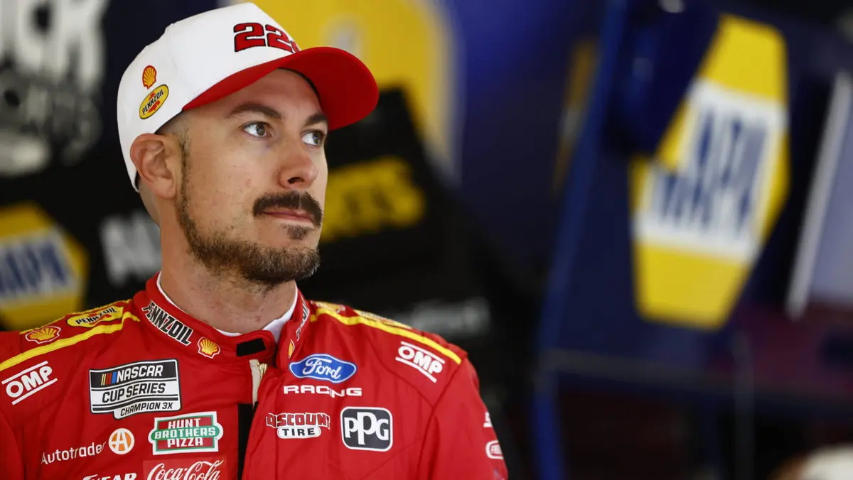 Stage Points Spark Debate as Larson Leads Chase Despite Criticism