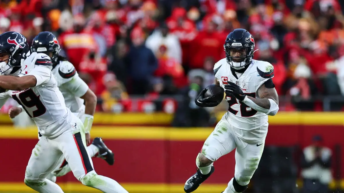 Seahawks Sign Veteran Running Back Joe Mixon To Boost Backfield Depth